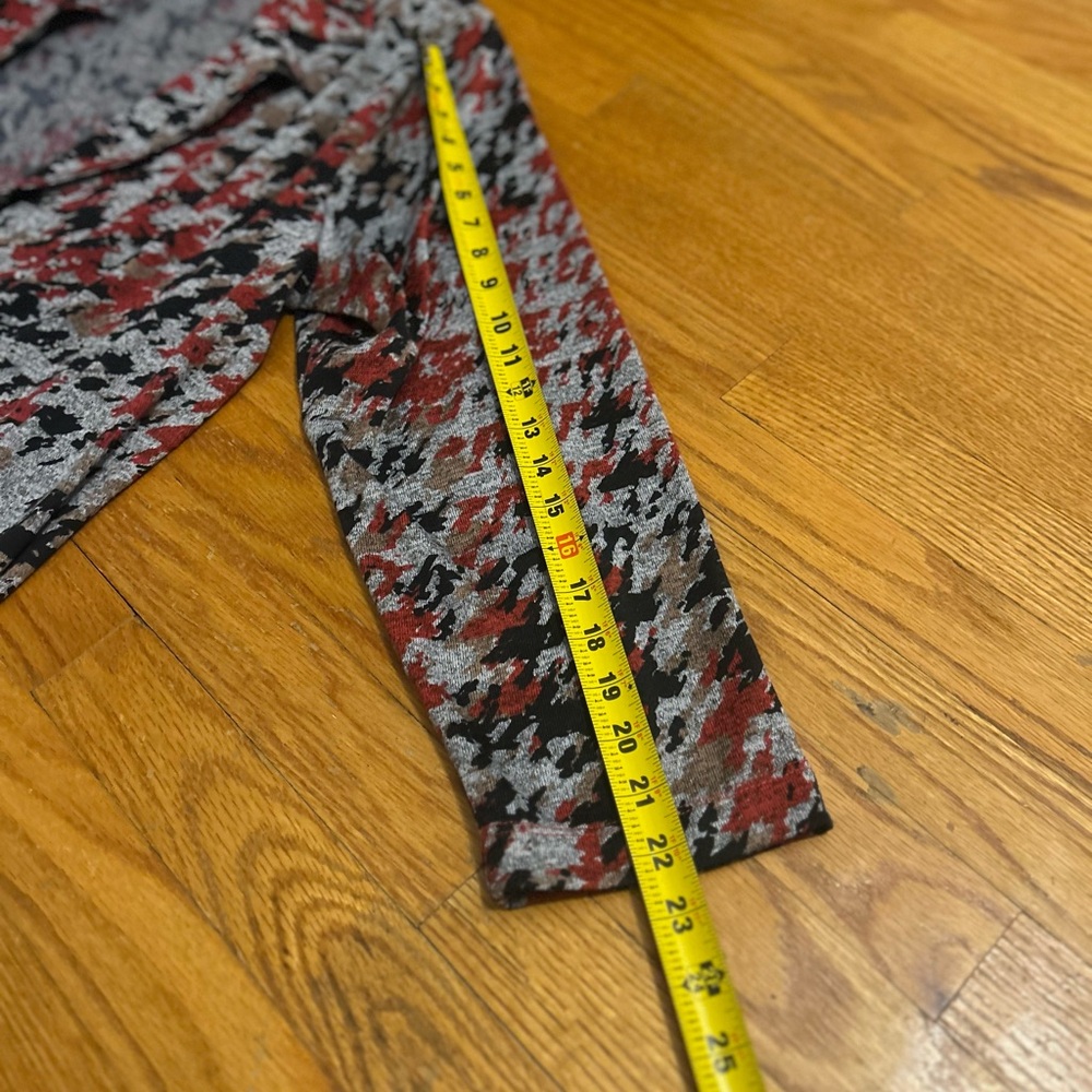 N Touch Women's Plus Size 1X Abstract Textured Jacket - Red, Black, & Gray - Picture 12 of 13